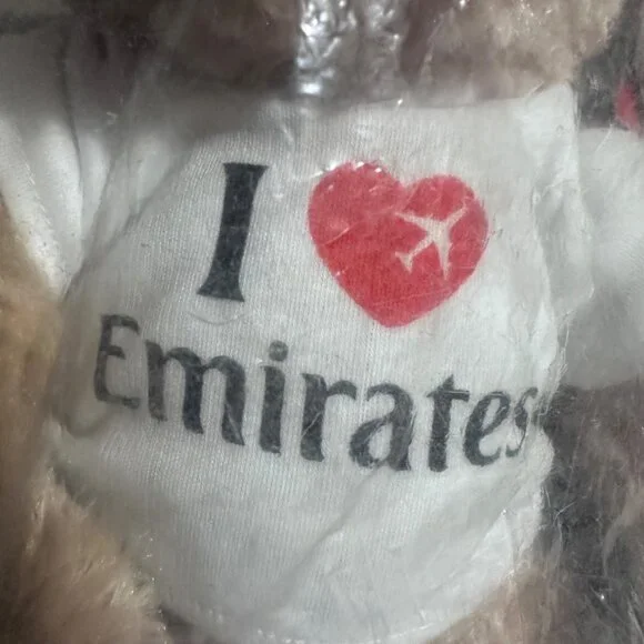 Emirates Airlines Collectible Teddy Bear In "I ❤️ Emirates" Shirt By Schäfer Toy - Picture 9 of 9